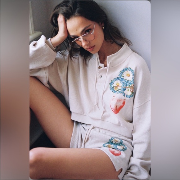 Boys Lie Locked In Henley Cropped Sweatshirt & Shorts Matching Set S - Picture 2 of 6